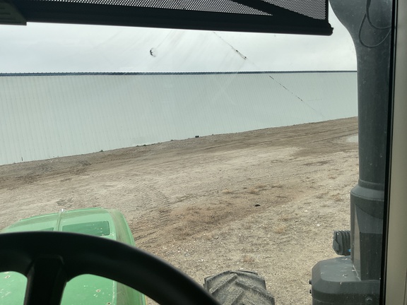 2022 John Deere 8R 250 Tractor