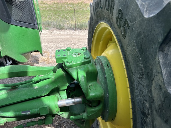 2022 John Deere 8R 250 Tractor