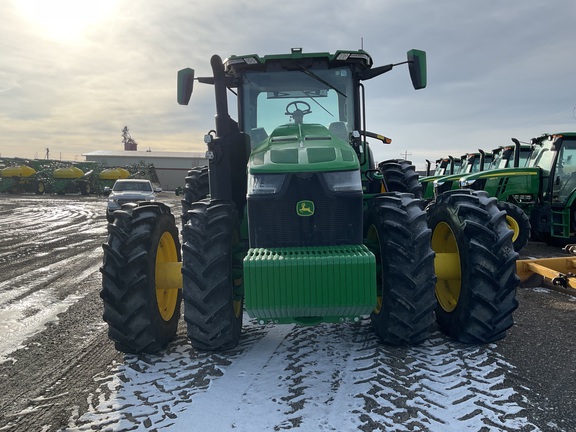2022 John Deere 8R 250 Tractor
