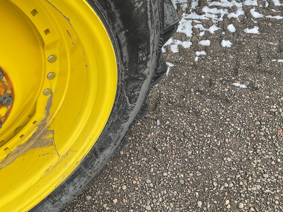 2022 John Deere 8R 250 Tractor