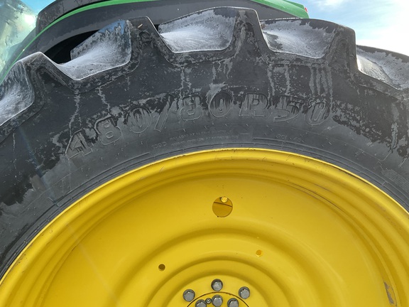 2022 John Deere 8R 250 Tractor