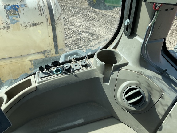2023 John Deere 8RT 370 Tractor Rubber Track