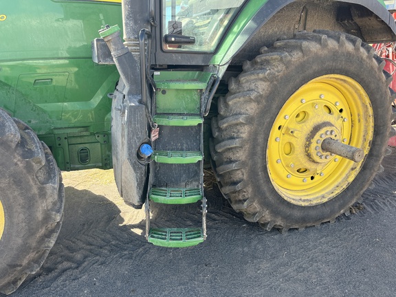 2024 John Deere 7R 250 Tractor