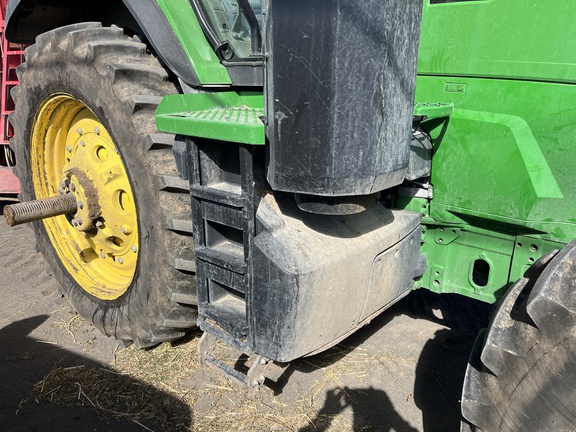 2024 John Deere 7R 250 Tractor