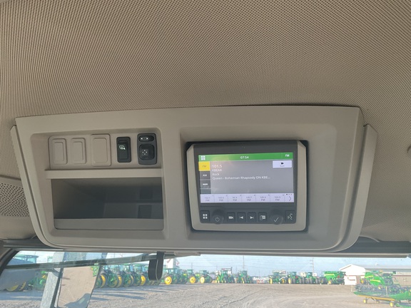 2024 John Deere 7R 250 Tractor
