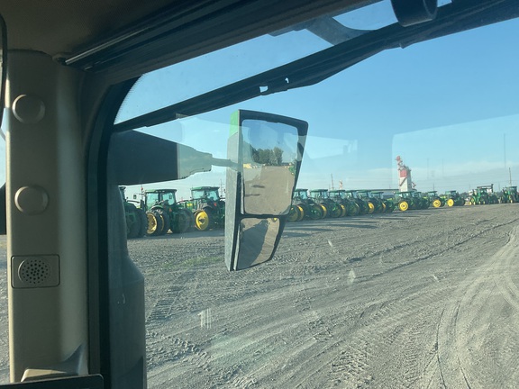 2024 John Deere 7R 250 Tractor