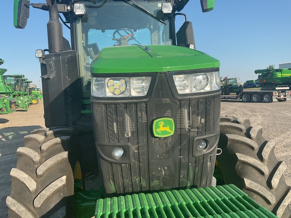 2024 John Deere 7R 250 Tractor