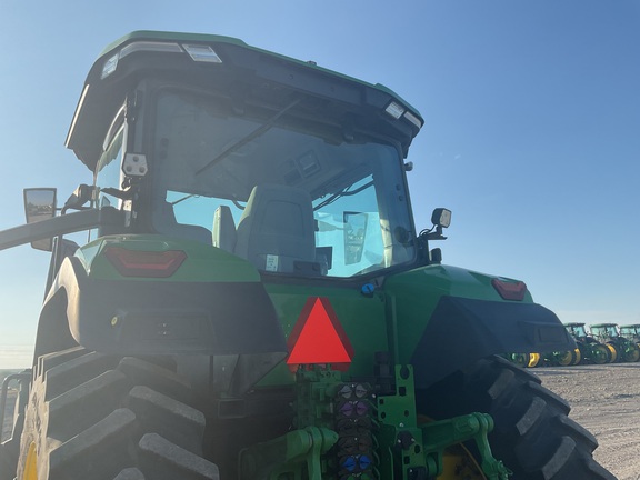 2024 John Deere 7R 250 Tractor