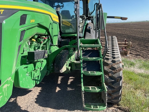2024 John Deere 8RT 370 Tractor Rubber Track