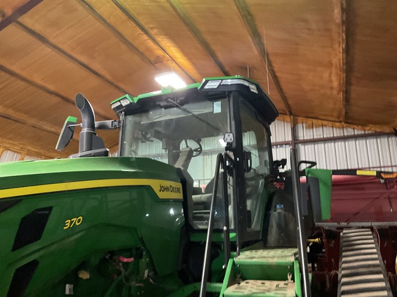 2023 John Deere 8RT 370 Tractor Rubber Track