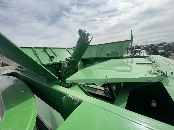 2022 John Deere S780 Combine