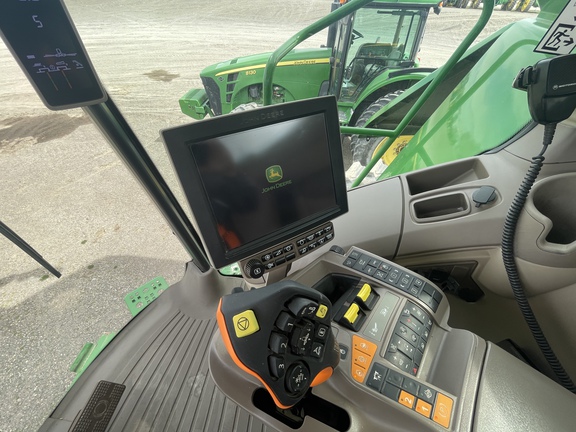 2022 John Deere S780 Combine