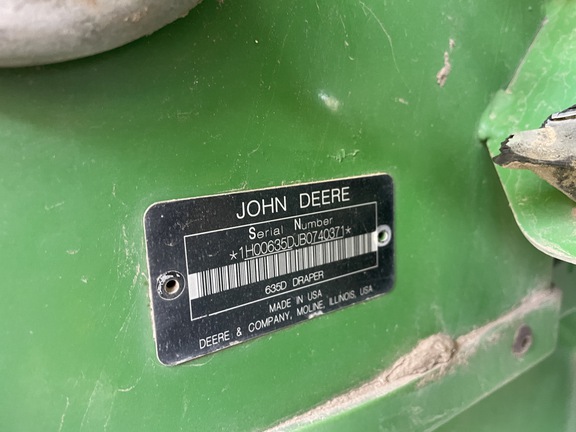 2011 John Deere 635D Header Combine