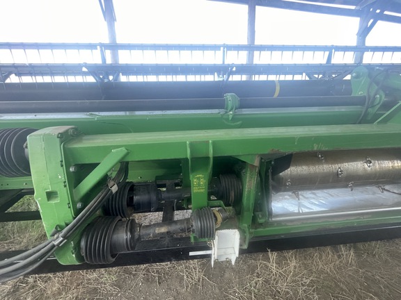 2011 John Deere 635D Header Combine