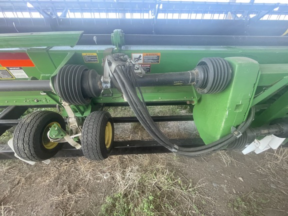 2011 John Deere 635D Header Combine