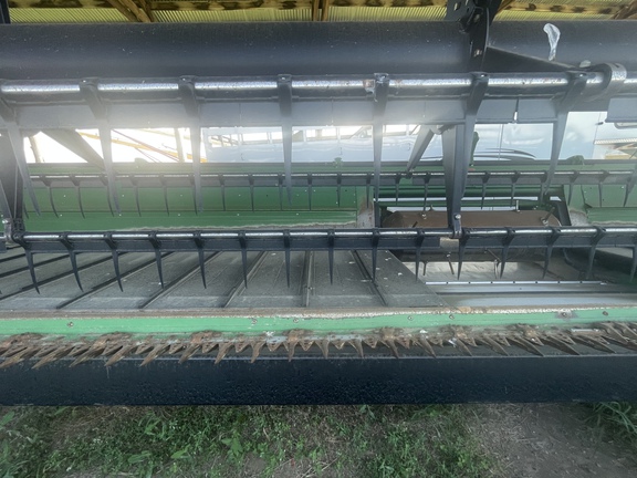 2011 John Deere 635D Header Combine