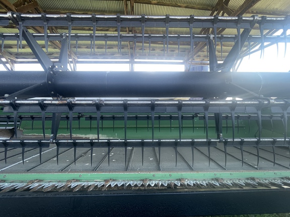 2011 John Deere 635D Header Combine