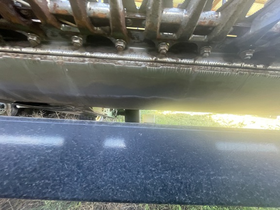 2011 John Deere 635D Header Combine