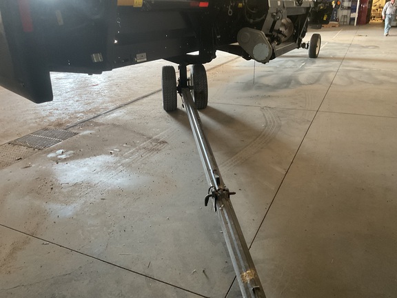 2014 MacDon D65-35 Header Combine