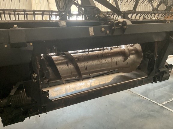 2014 MacDon D65-35 Header Combine