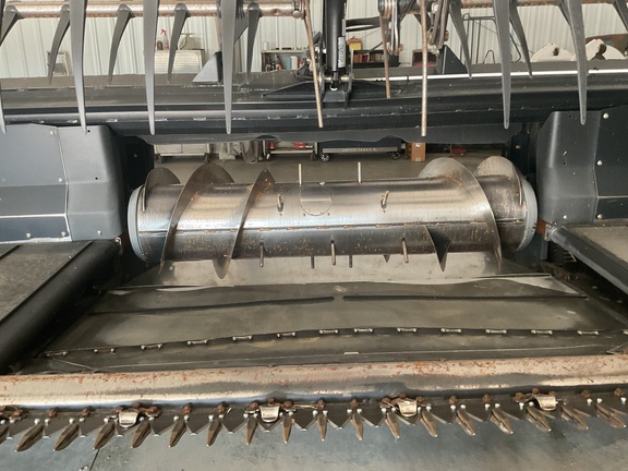 2014 MacDon D65-35 Header Combine