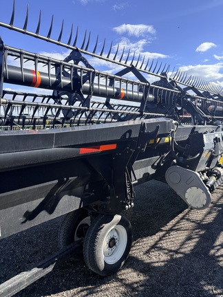 2014 MacDon D65-35 Header Combine