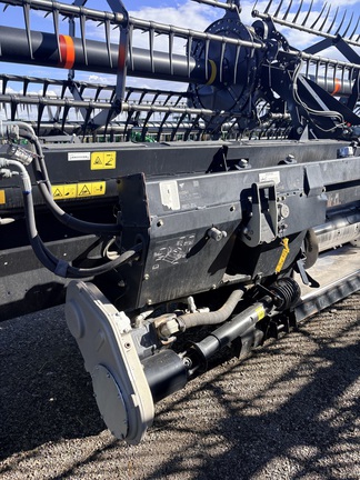 2014 MacDon D65-35 Header Combine