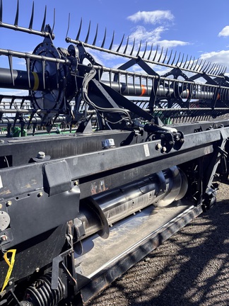 2014 MacDon D65-35 Header Combine