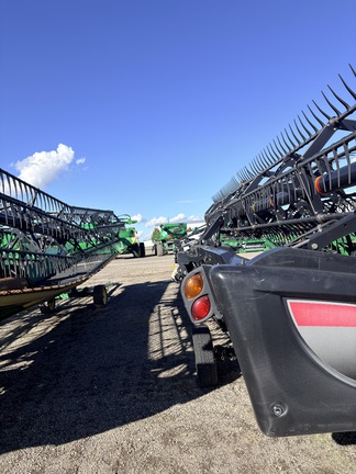 2014 MacDon D65-35 Header Combine