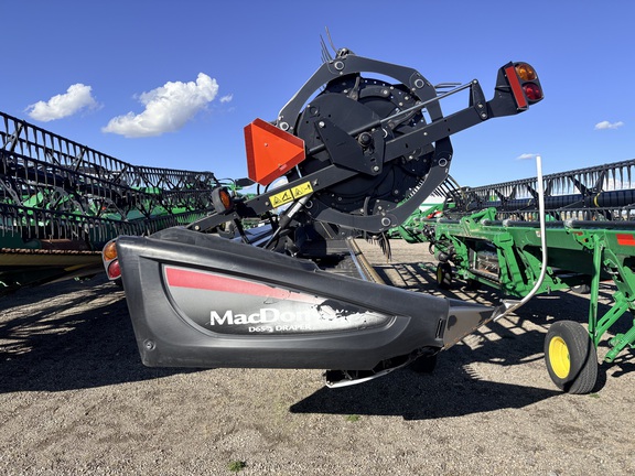 2014 MacDon D65-35 Header Combine