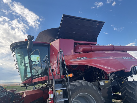 2023 Case IH 8250 Combine