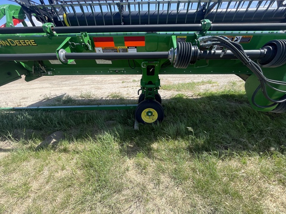 2016 John Deere 635D Header Combine