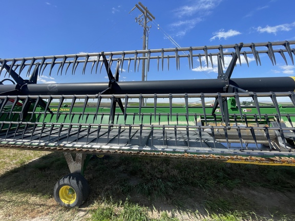 2016 John Deere 635D Header Combine