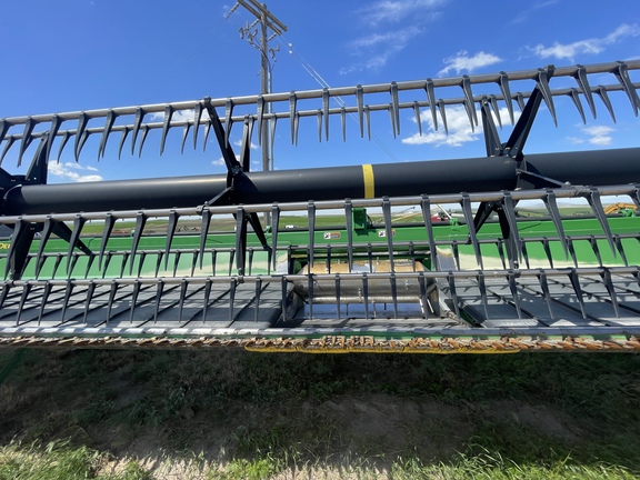 2016 John Deere 635D Header Combine