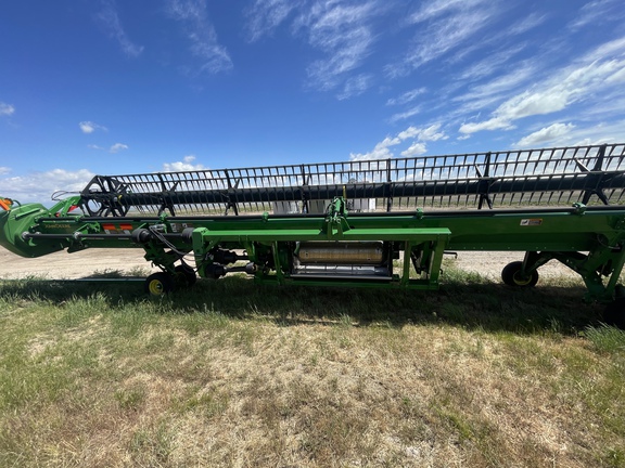 2016 John Deere 635D Header Combine