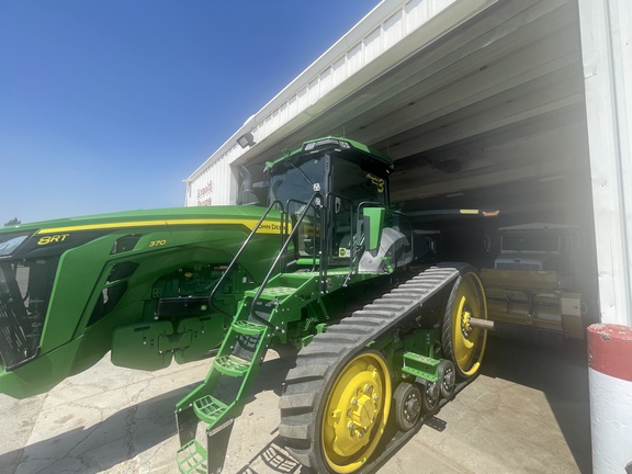 2021 John Deere 8RT 370 Tractor Rubber Track