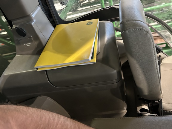 2024 John Deere 412R Sprayer/High Clearance