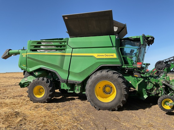 2025 John Deere X9 1100 Combine