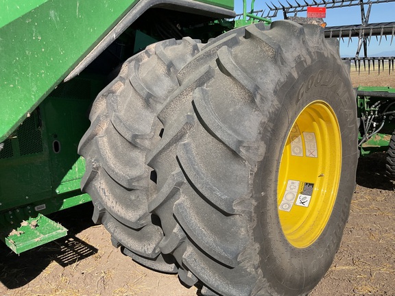 2025 John Deere X9 1100 Combine