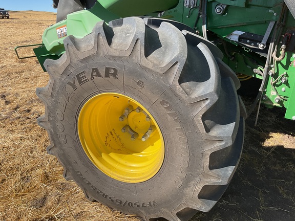 2025 John Deere X9 1100 Combine