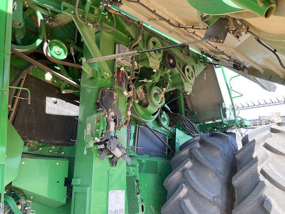 2025 John Deere X9 1100 Combine