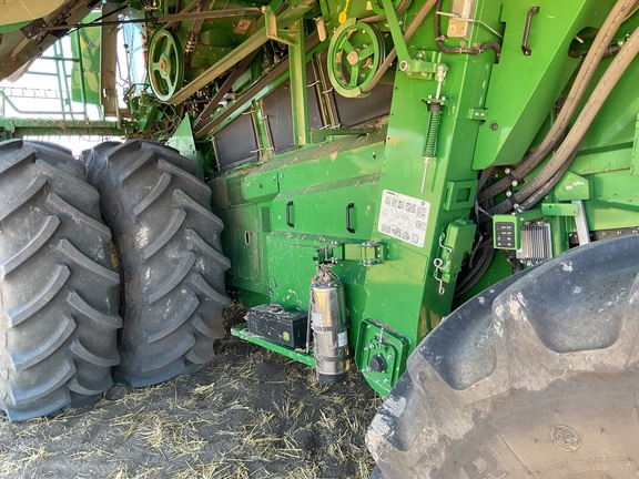 2025 John Deere X9 1100 Combine