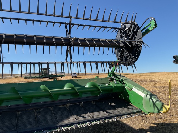 2025 John Deere HDR 50 Header Combine