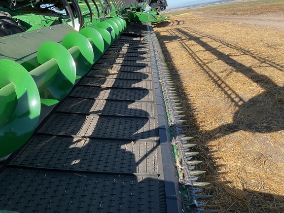 2025 John Deere HDR 50 Header Combine