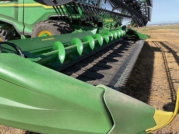 2025 John Deere HDR 50 Header Combine