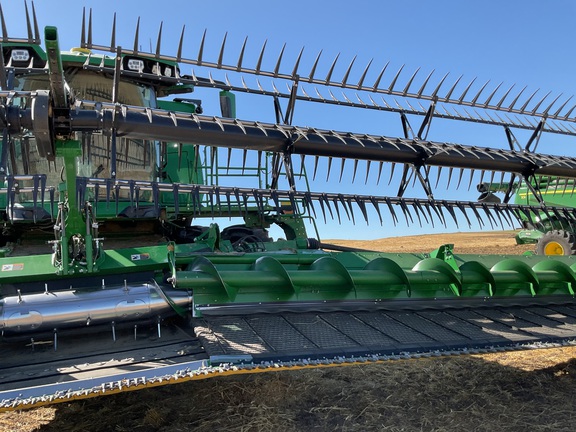 2025 John Deere HDR 50 Header Combine