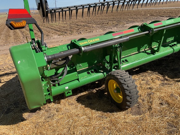 2025 John Deere HDR 50 Header Combine