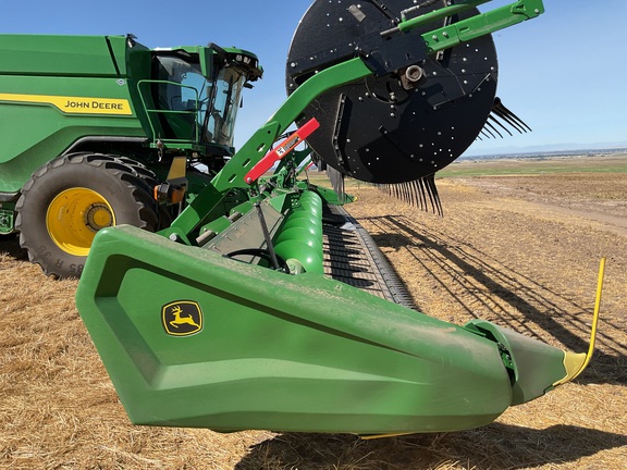 2025 John Deere HDR 50 Header Combine