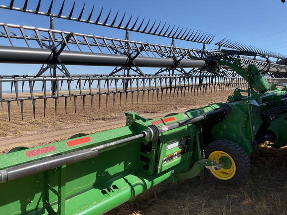 2025 John Deere HDR 50 Header Combine