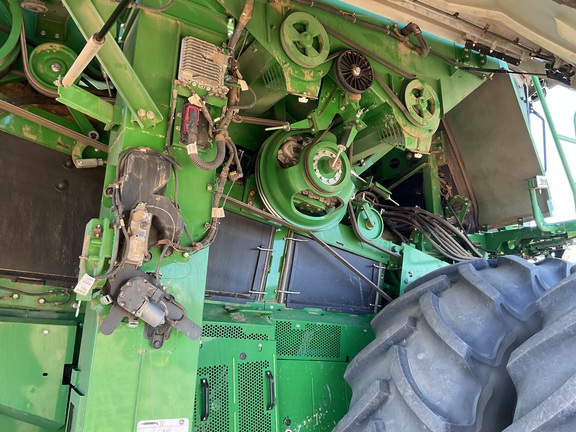 2025 John Deere X9 1100 Combine